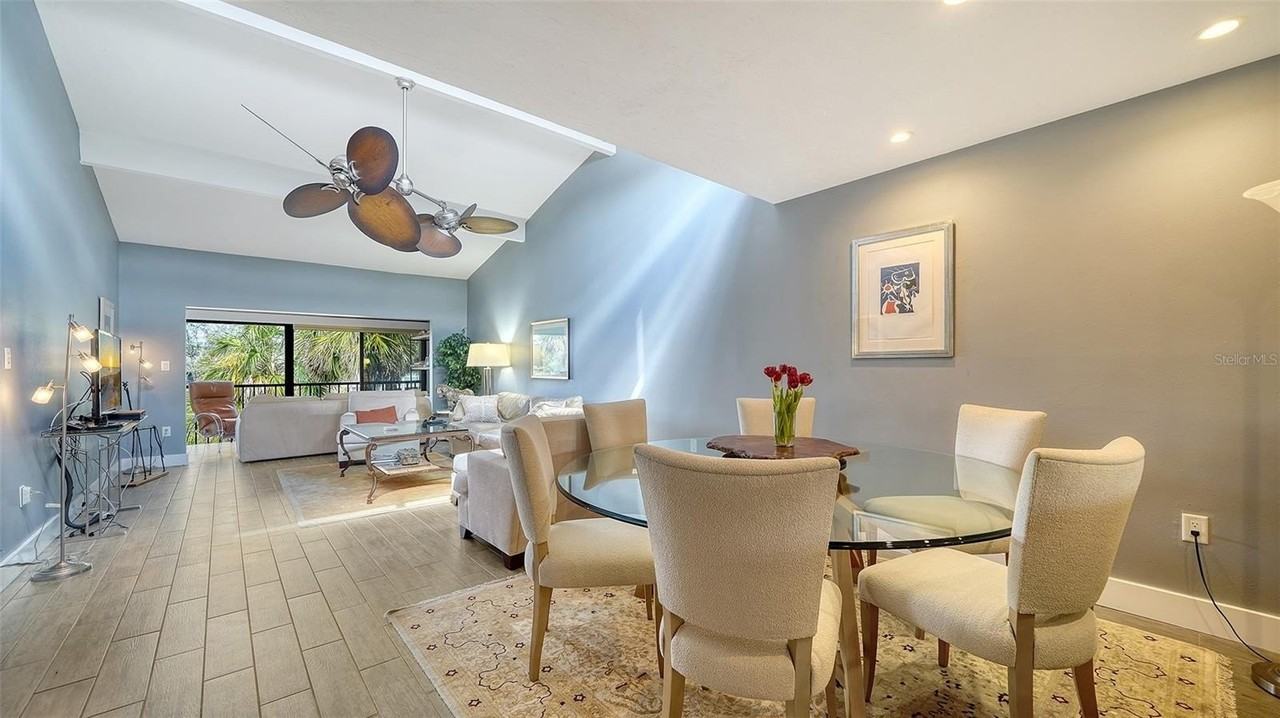 1601 Pelican Point Dr - Photo 5 of 50