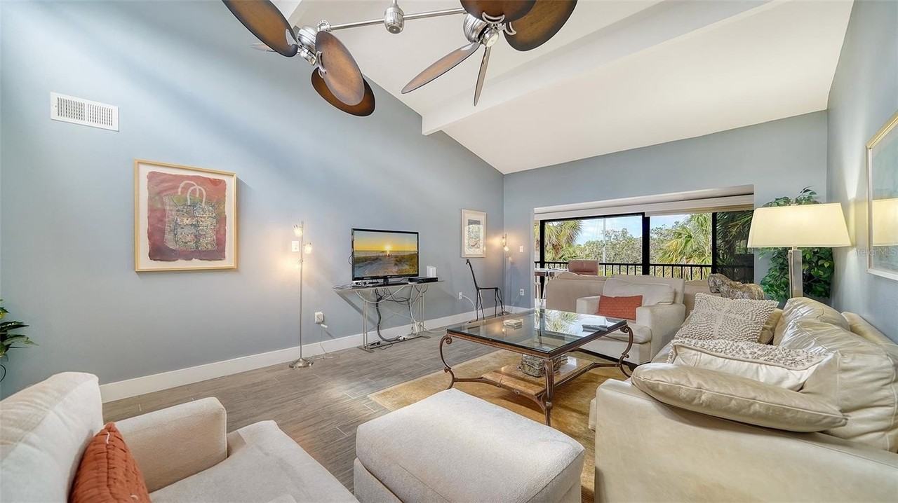 1601 Pelican Point Dr - Photo 6 of 50