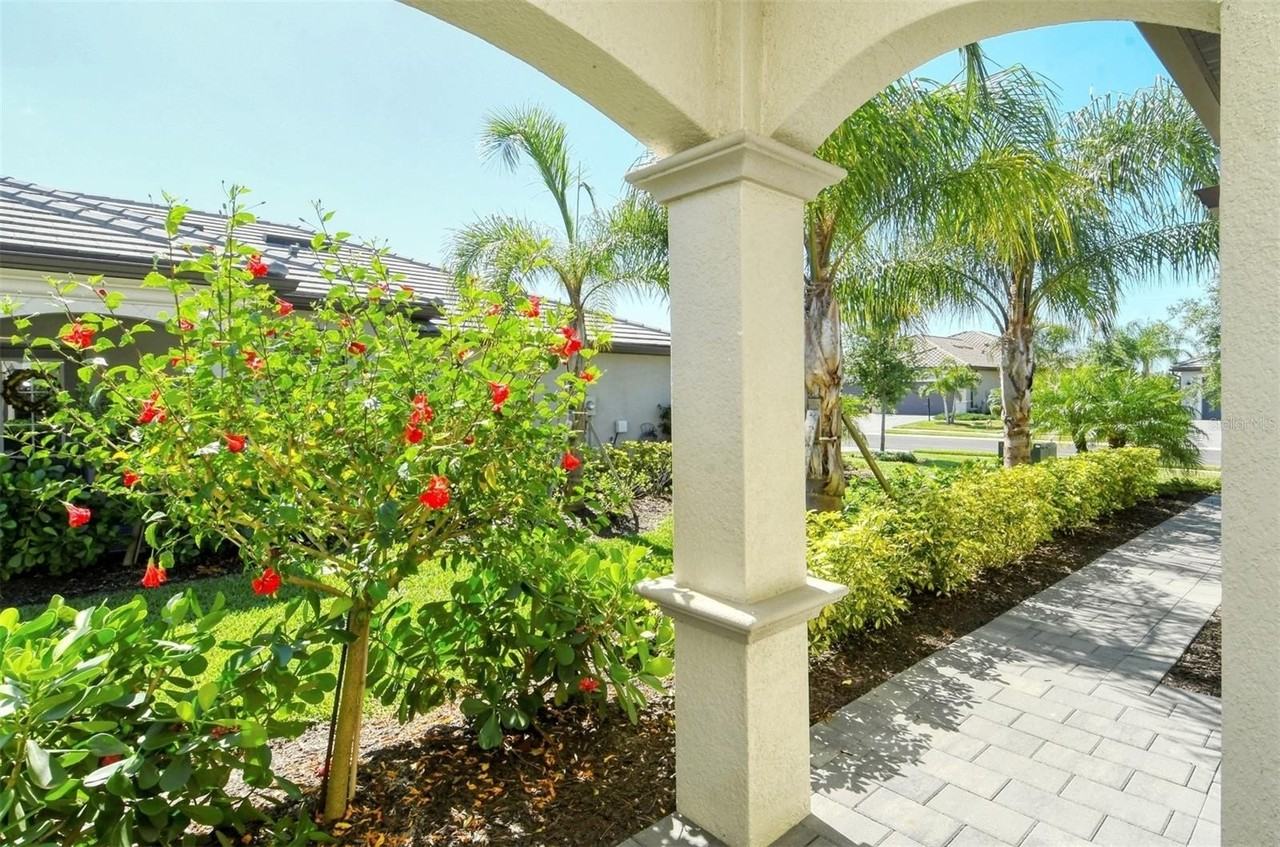 15957 Clear Skies Pl - Photo 7 of 50