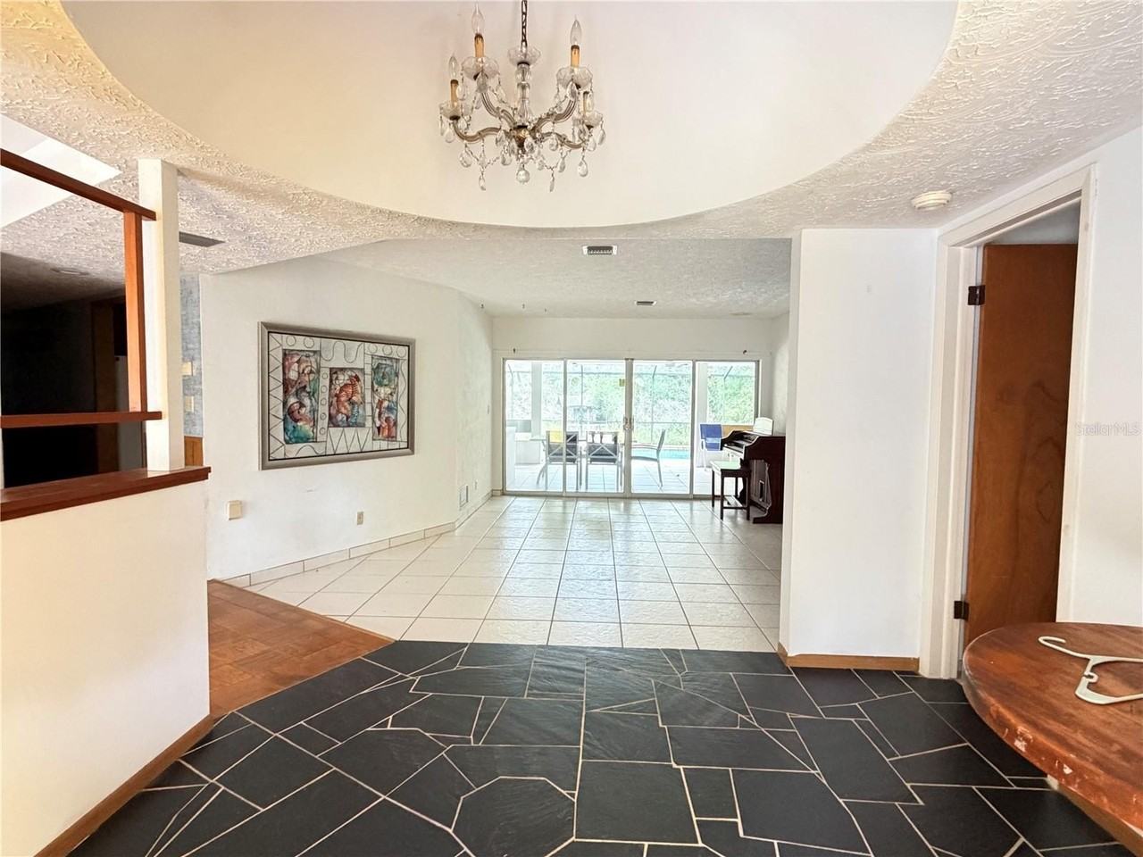 3112 Desoto Rd - Photo 3 of 11