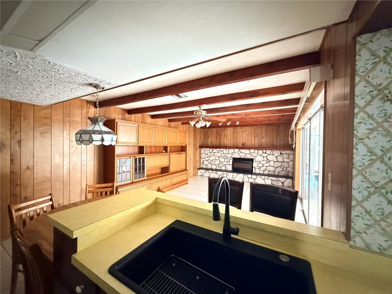 3112 Desoto Rd - Photo 5 of 11