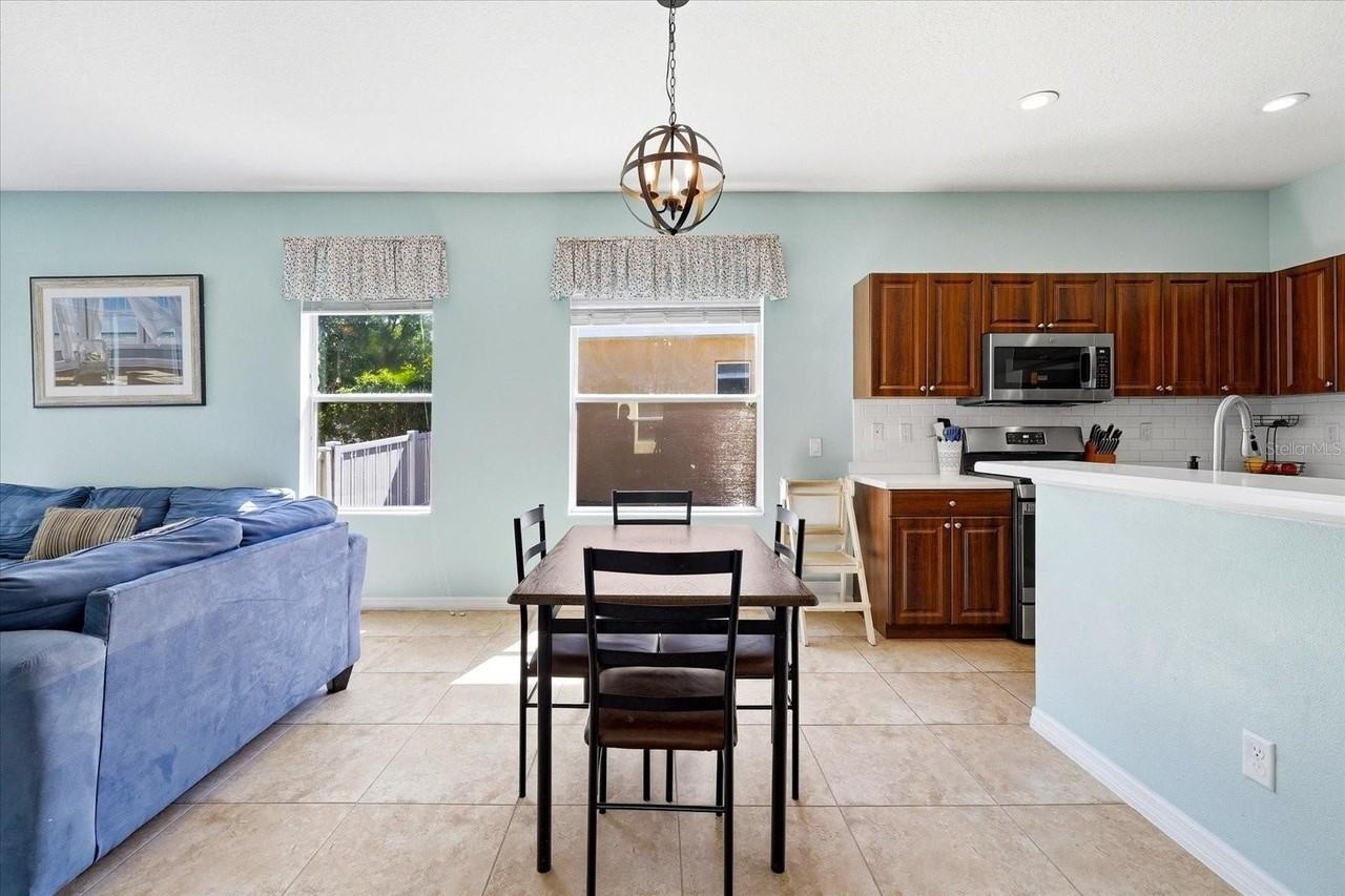 4905 Boston Common Gln - Photo 6 of 31