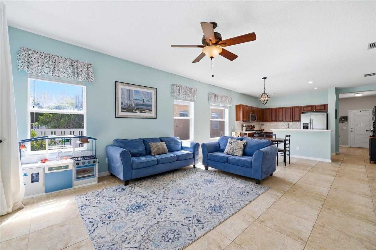 4905 Boston Common Gln - Photo 7 of 31