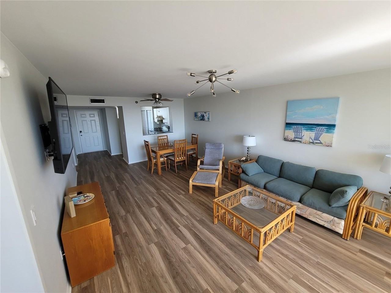 4460 Fairways Blvd #606 - Photo 5 of 37