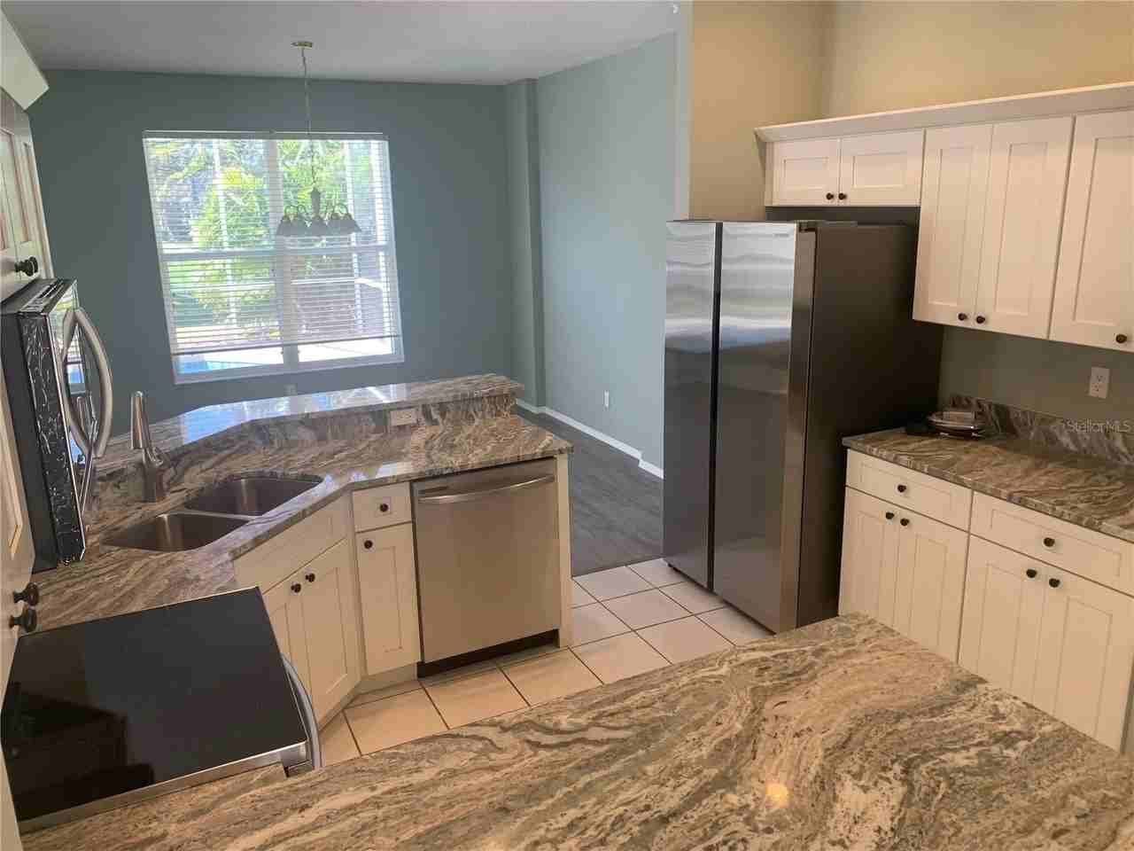 210 41st St Ne - Photo 7 of 25