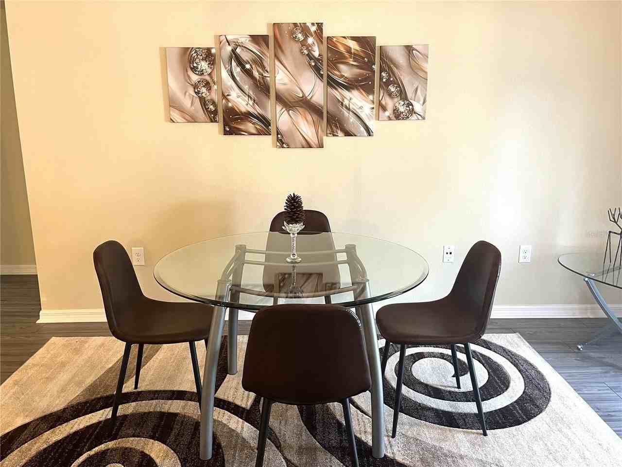 37 Rickenbacker Dr - Photo 6 of 28