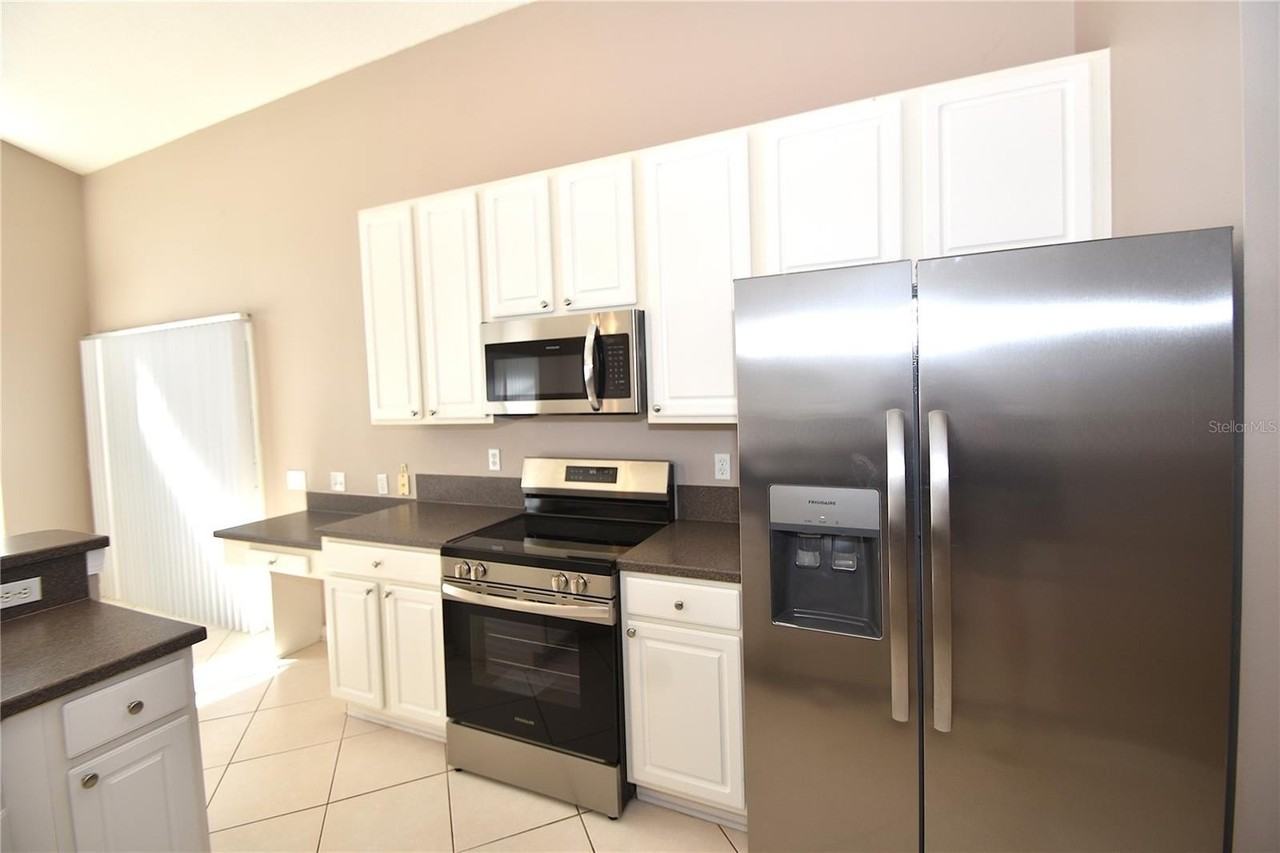 11 Deerfield Ct - Photo 7 of 38