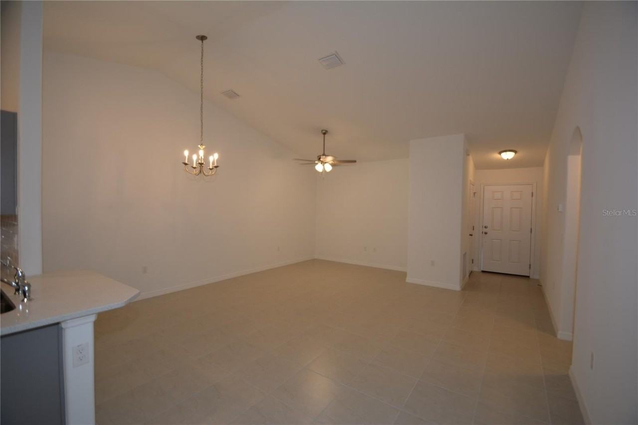 14 Unimay Ct #A - Photo 5 of 32