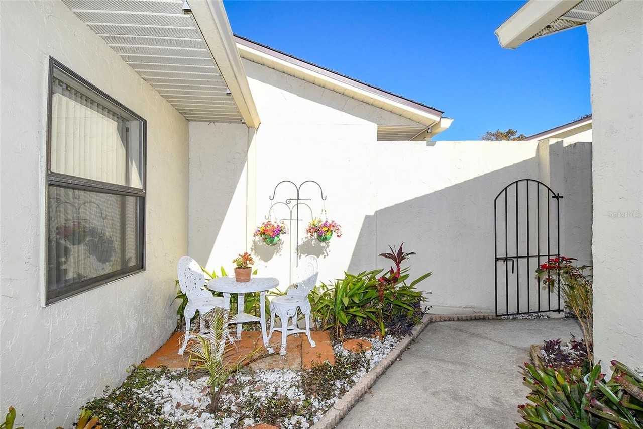 2225 Cypress Ct #2C - Photo 5 of 33