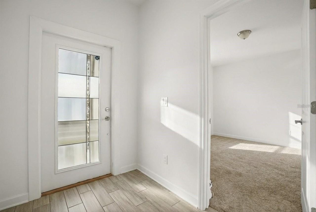 2999 Addison Blvd - Photo 6 of 28