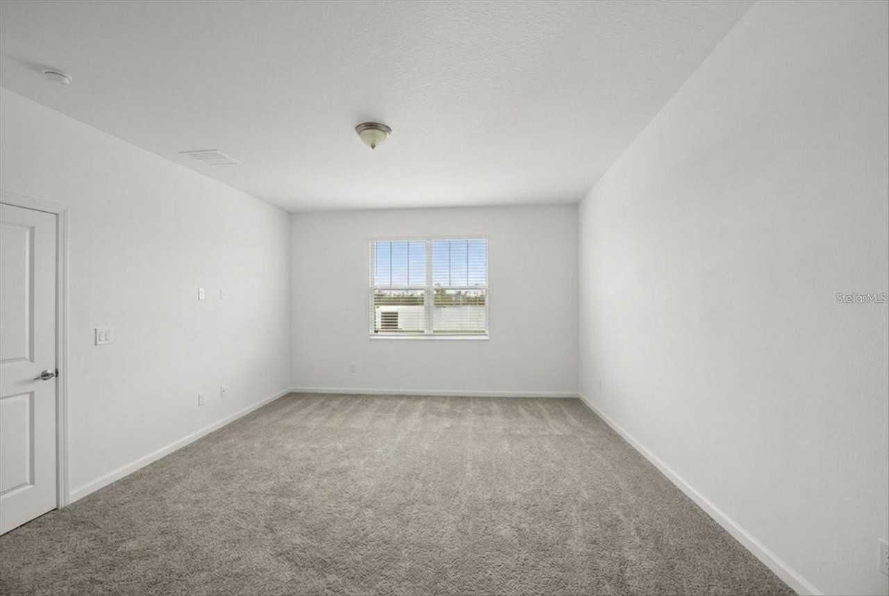 2999 Addison Blvd - Photo 7 of 28