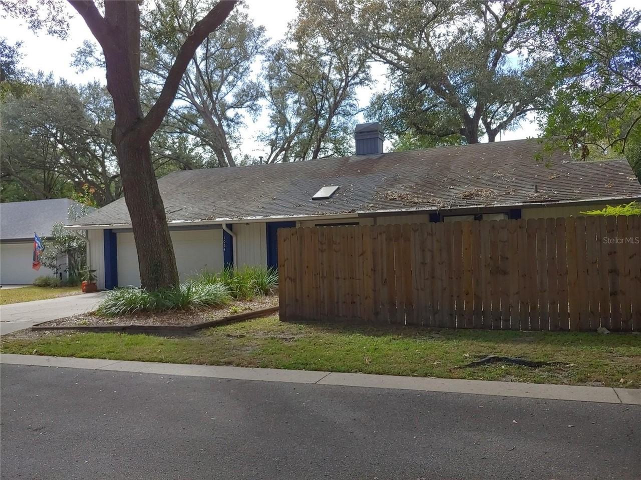 1034 Sw 79th Ter - Photo 2 of 3