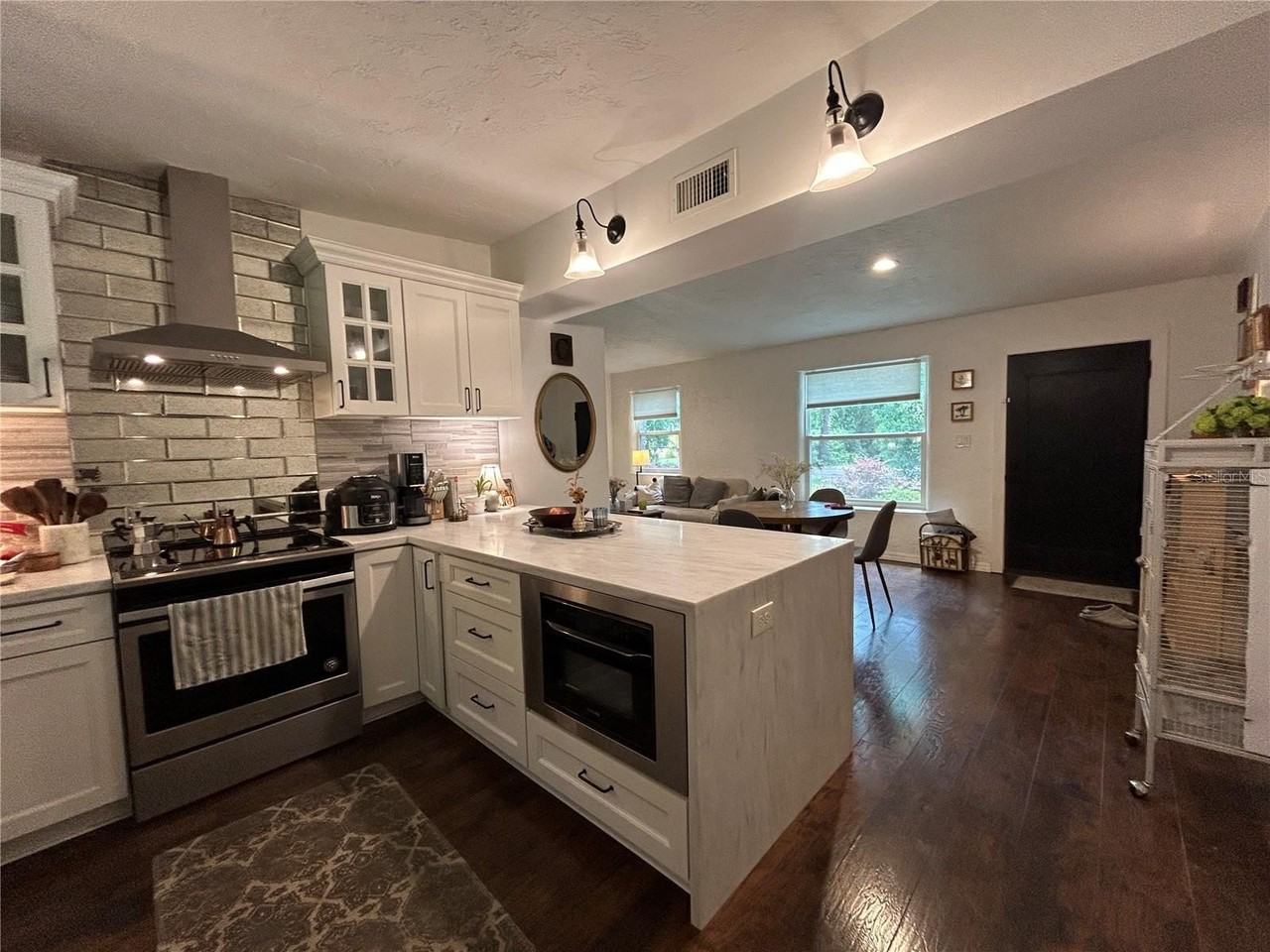 816 Ne 9th Ave - Photo 7 of 26