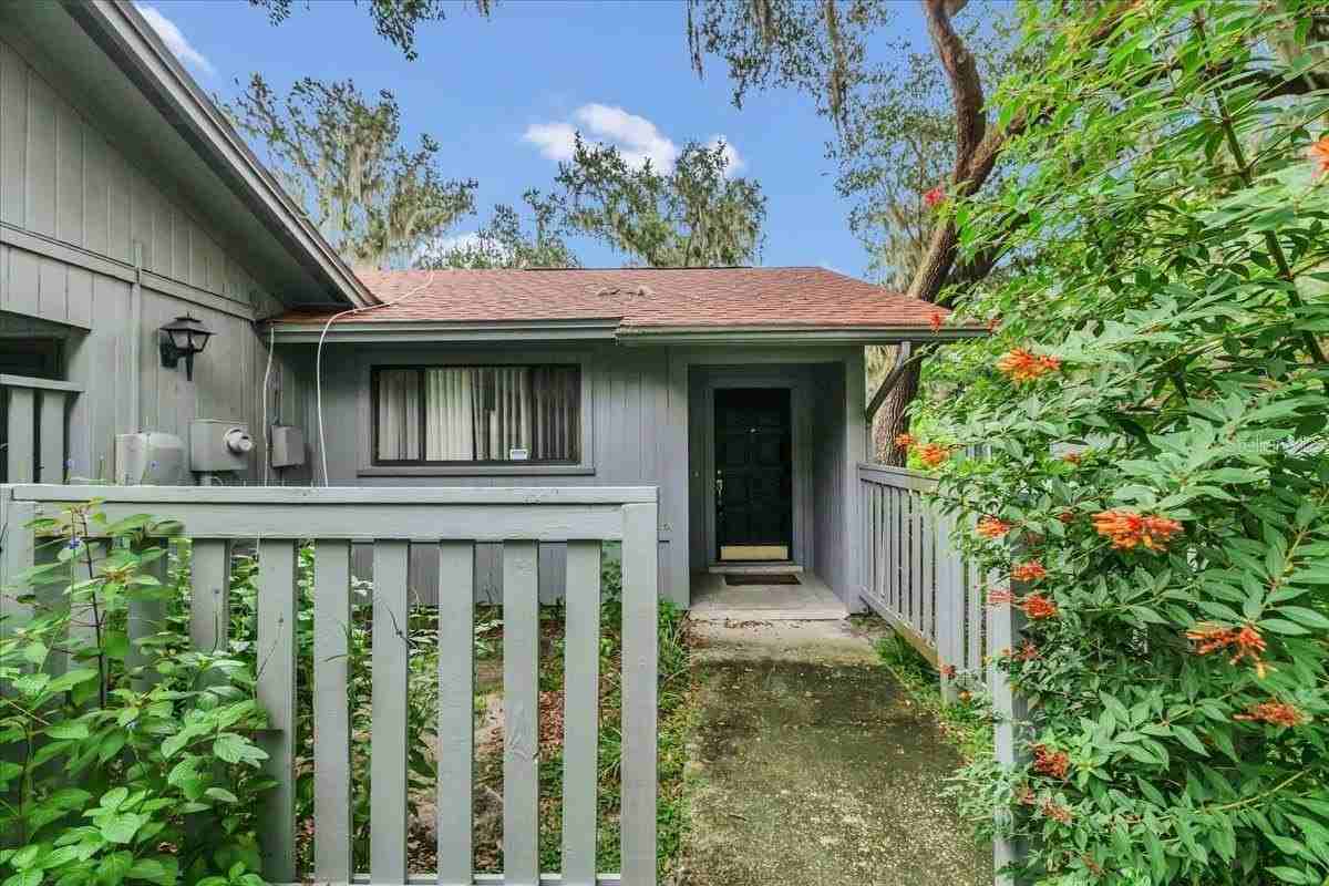 6632 Sweetbriar Ln - Photo 3 of 34