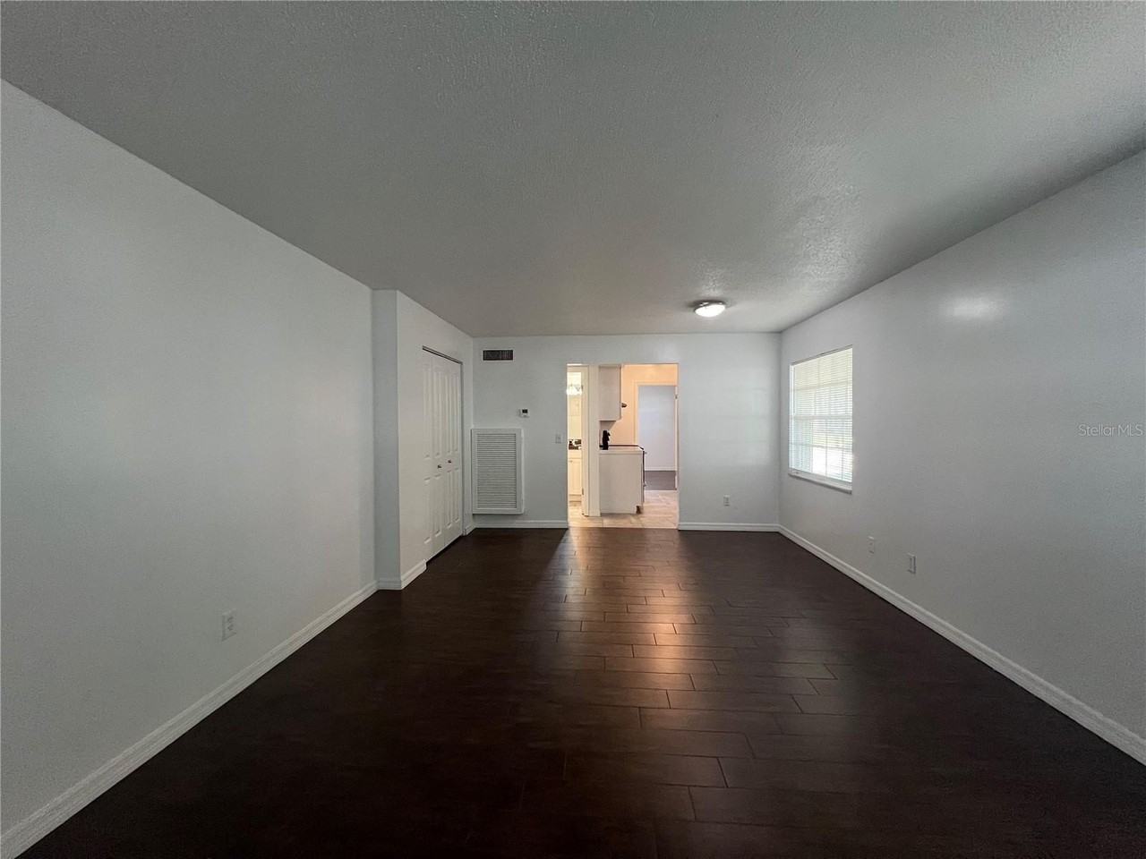 517 S Hyer Ave #2 - Photo 3 of 8