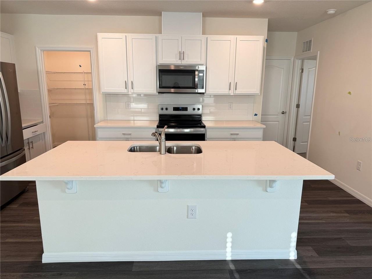 1834 Cacutta Way - Photo 2 of 6