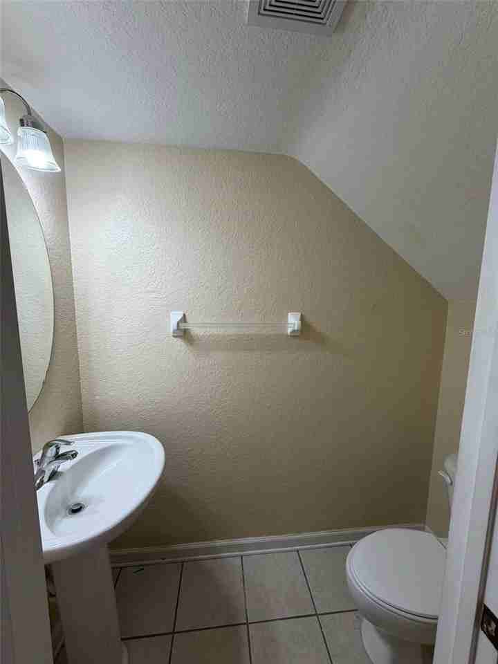 809 Shropshire Loop - Photo 7 of 21