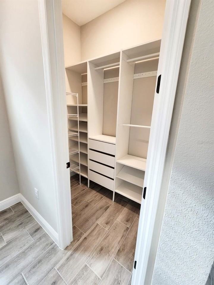 18435 Mowry Ct - Photo 6 of 34