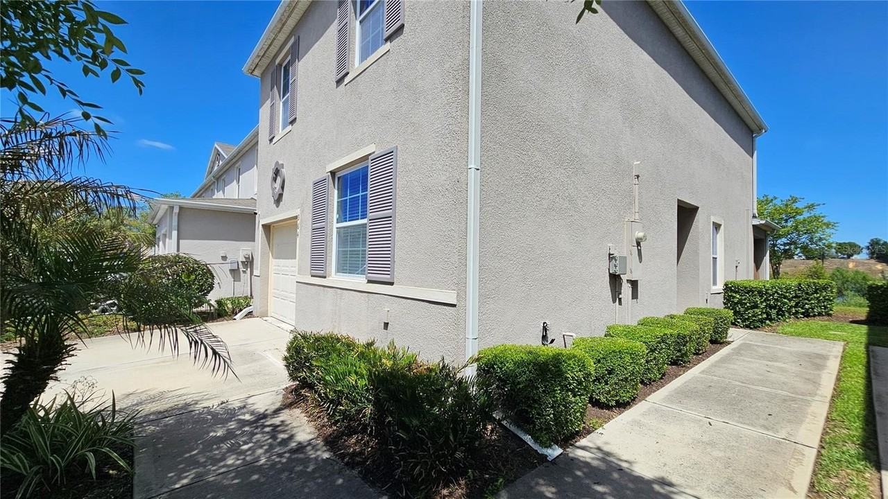 364 Arbor Lakes Dr - Photo 2 of 38