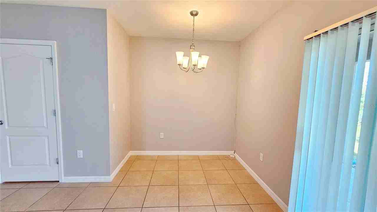 364 Arbor Lakes Dr - Photo 5 of 38