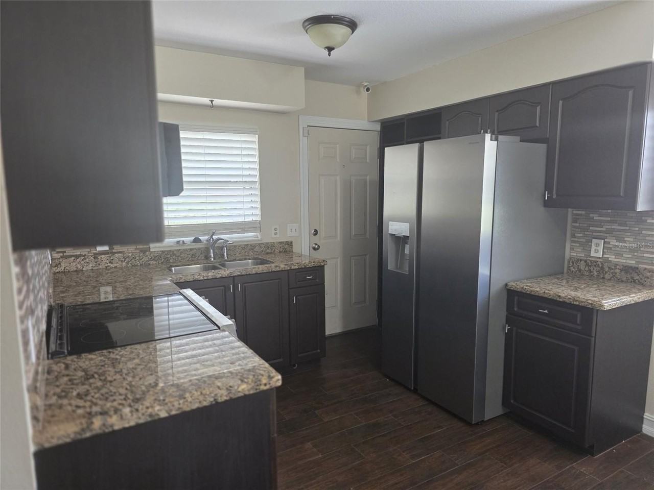 603 Citrus Ave - Photo 4 of 10