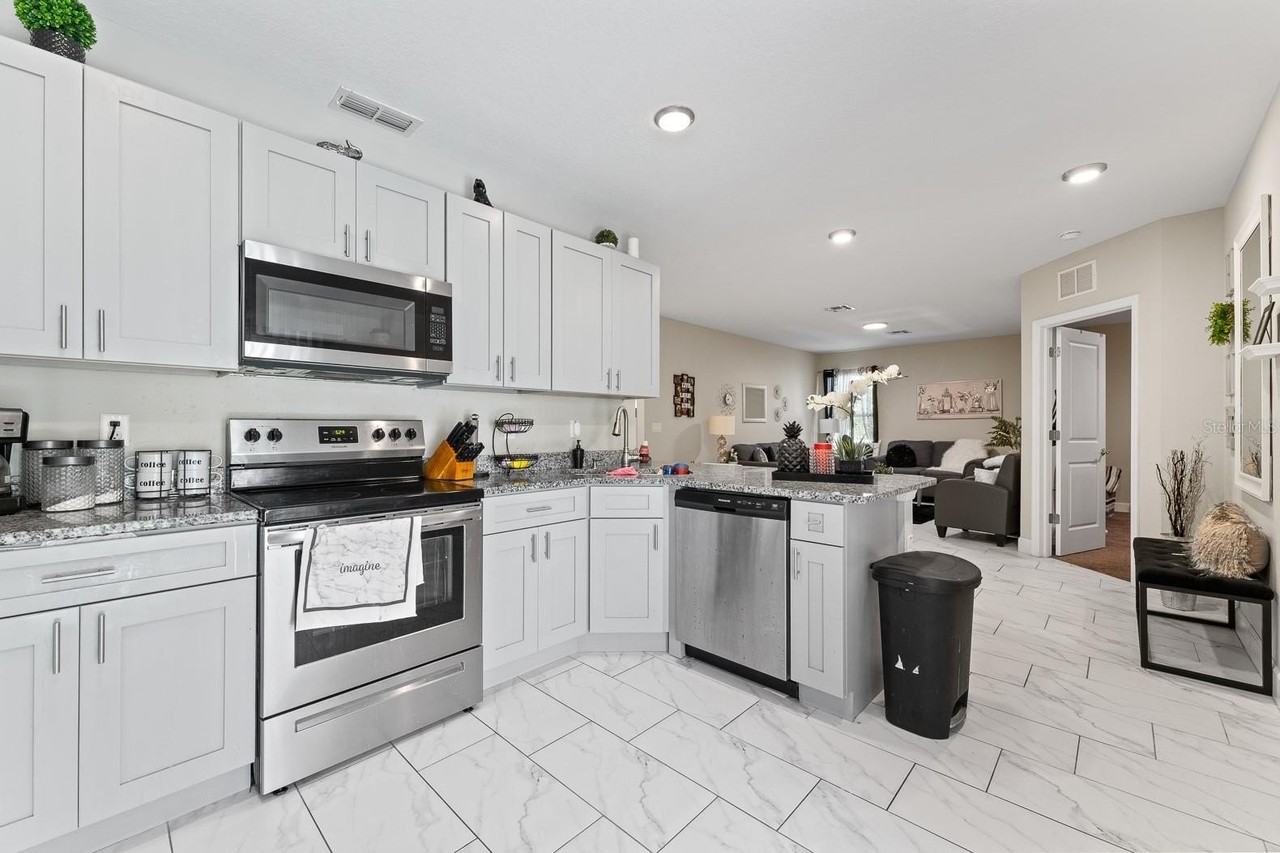 242 E Main St - Photo 6 of 27