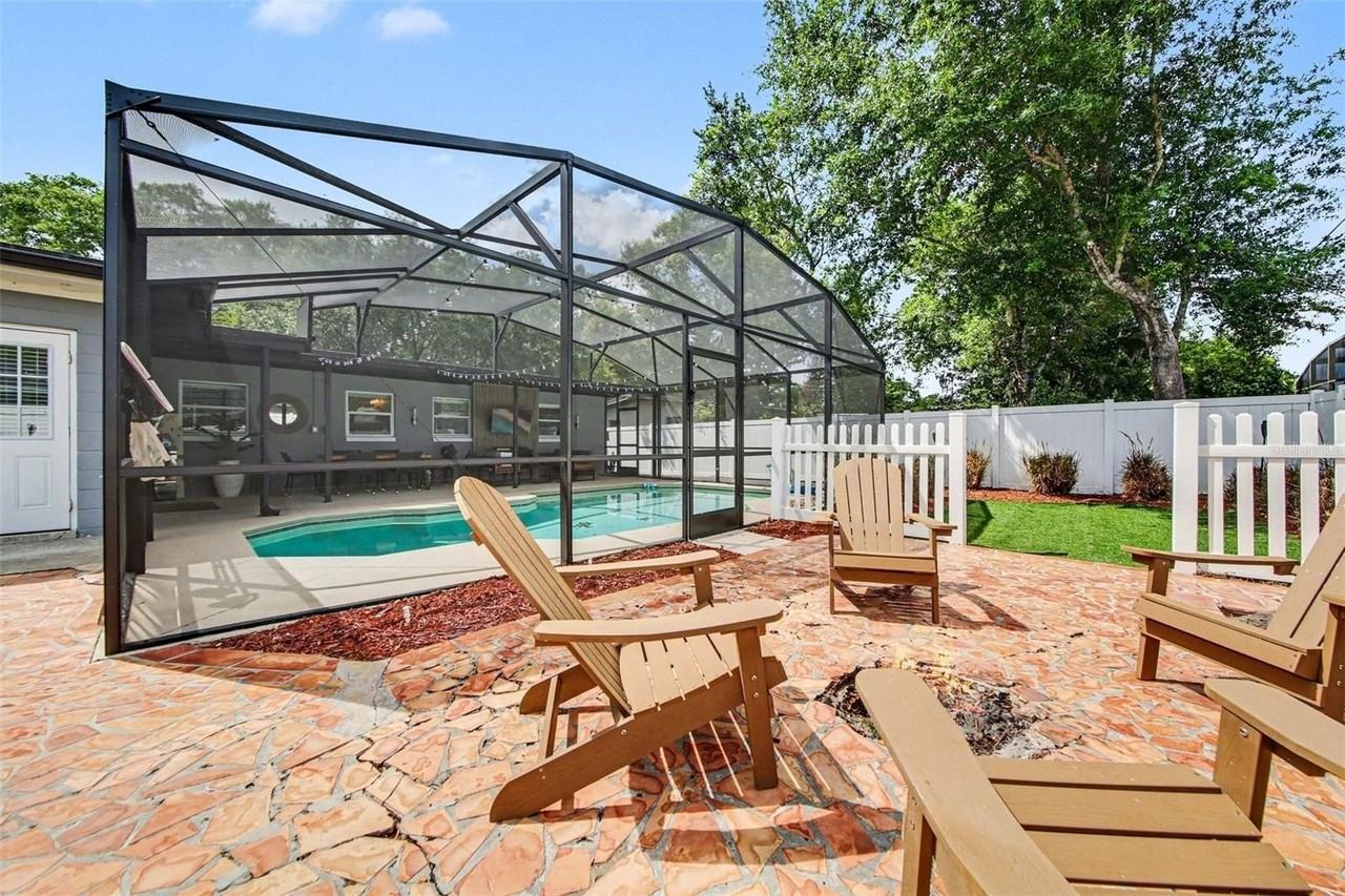 1026 S Lakemont Ave - Photo 3 of 18