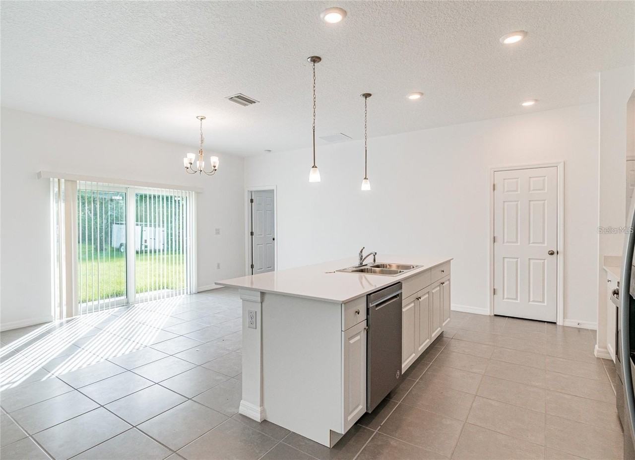 889 Serenade St Nw - Photo 5 of 30