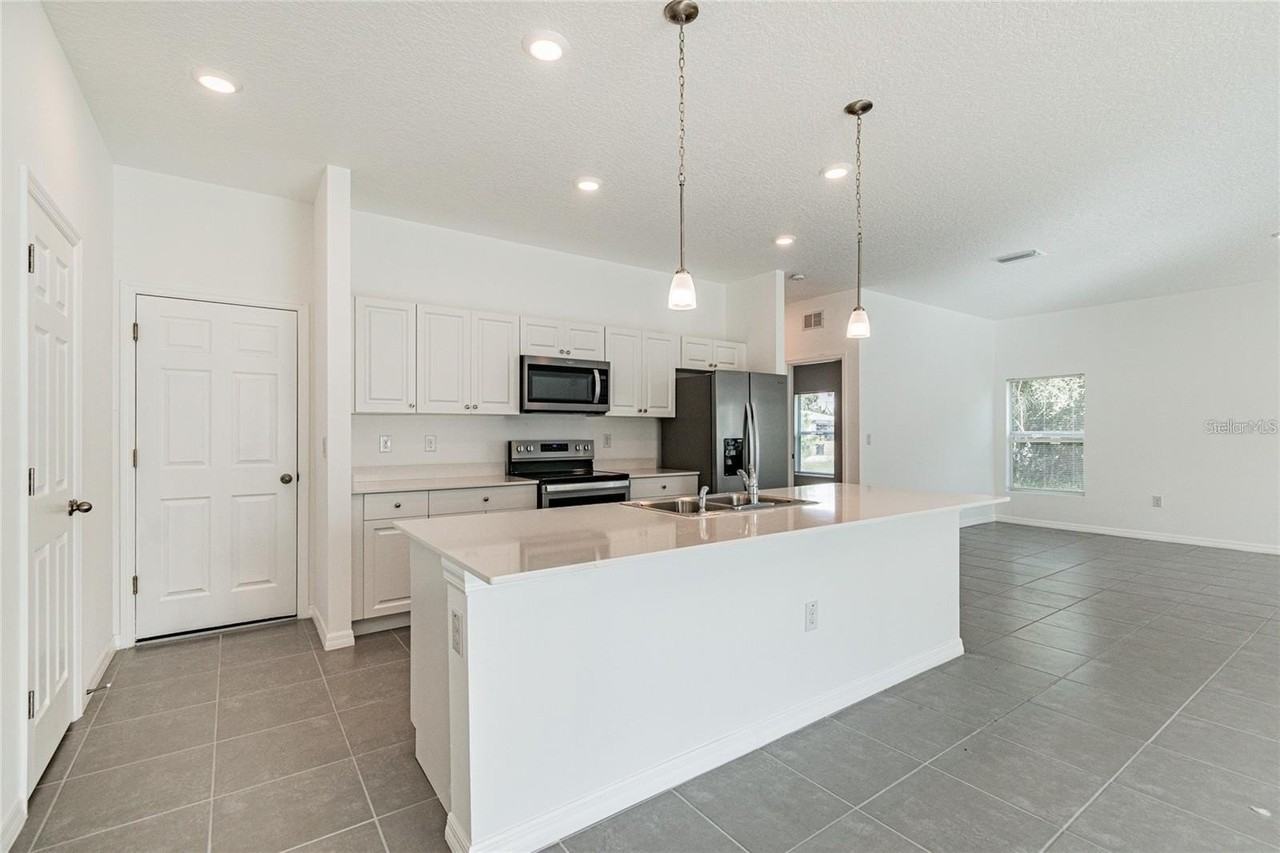 889 Serenade St Nw - Photo 7 of 30