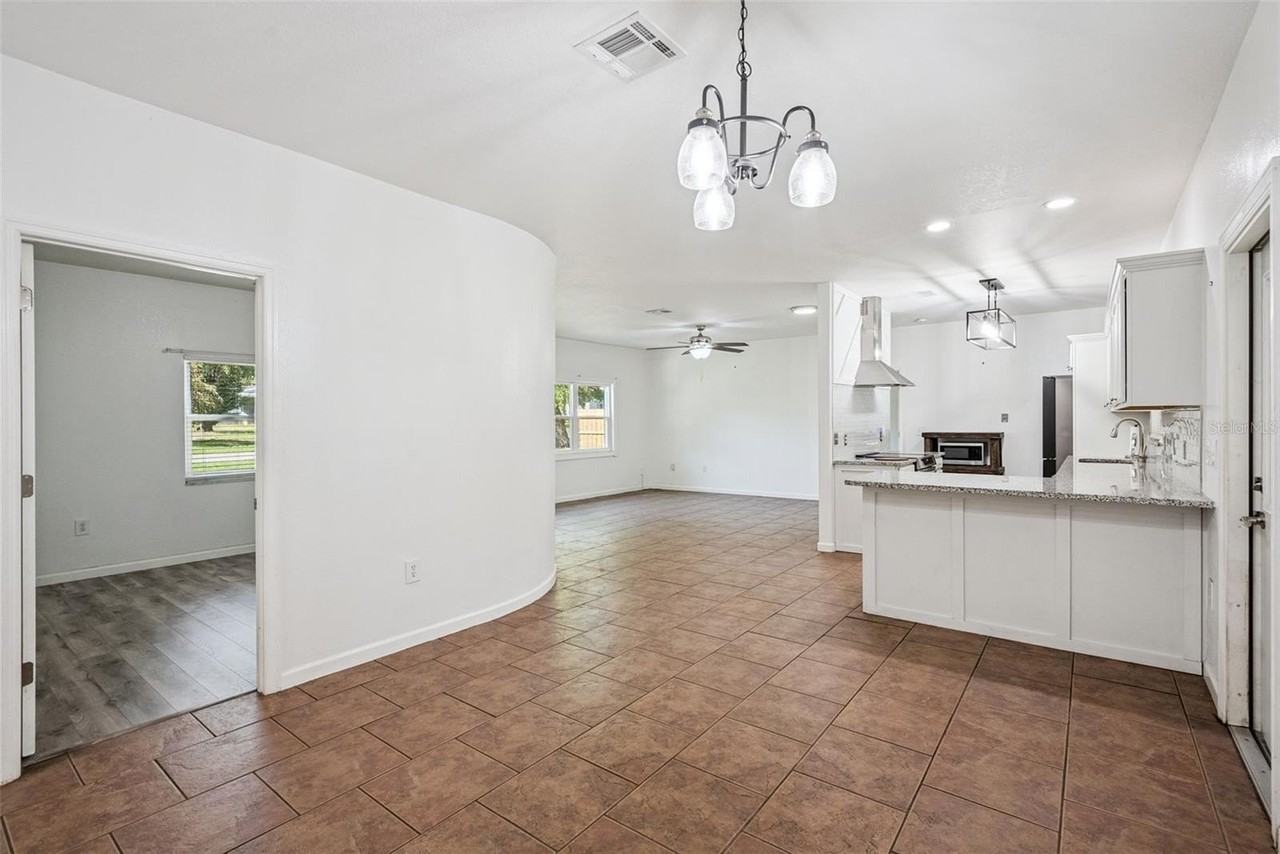 311 W Lewis Ave - Photo 7 of 29