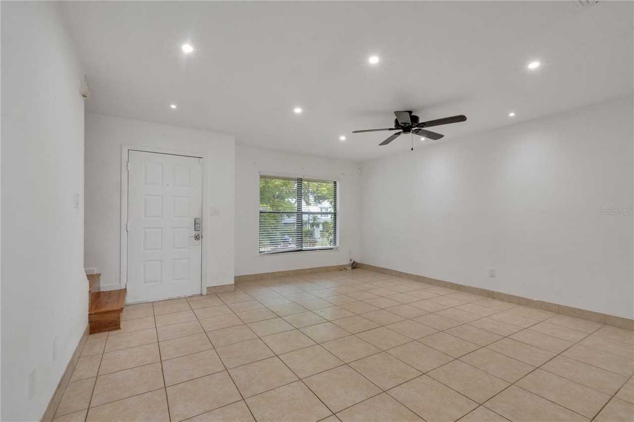 9426 Lake Lotta Cir - Photo 4 of 27