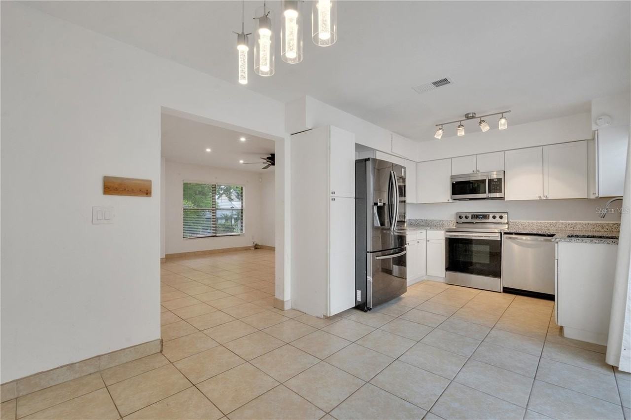 9426 Lake Lotta Cir - Photo 7 of 27