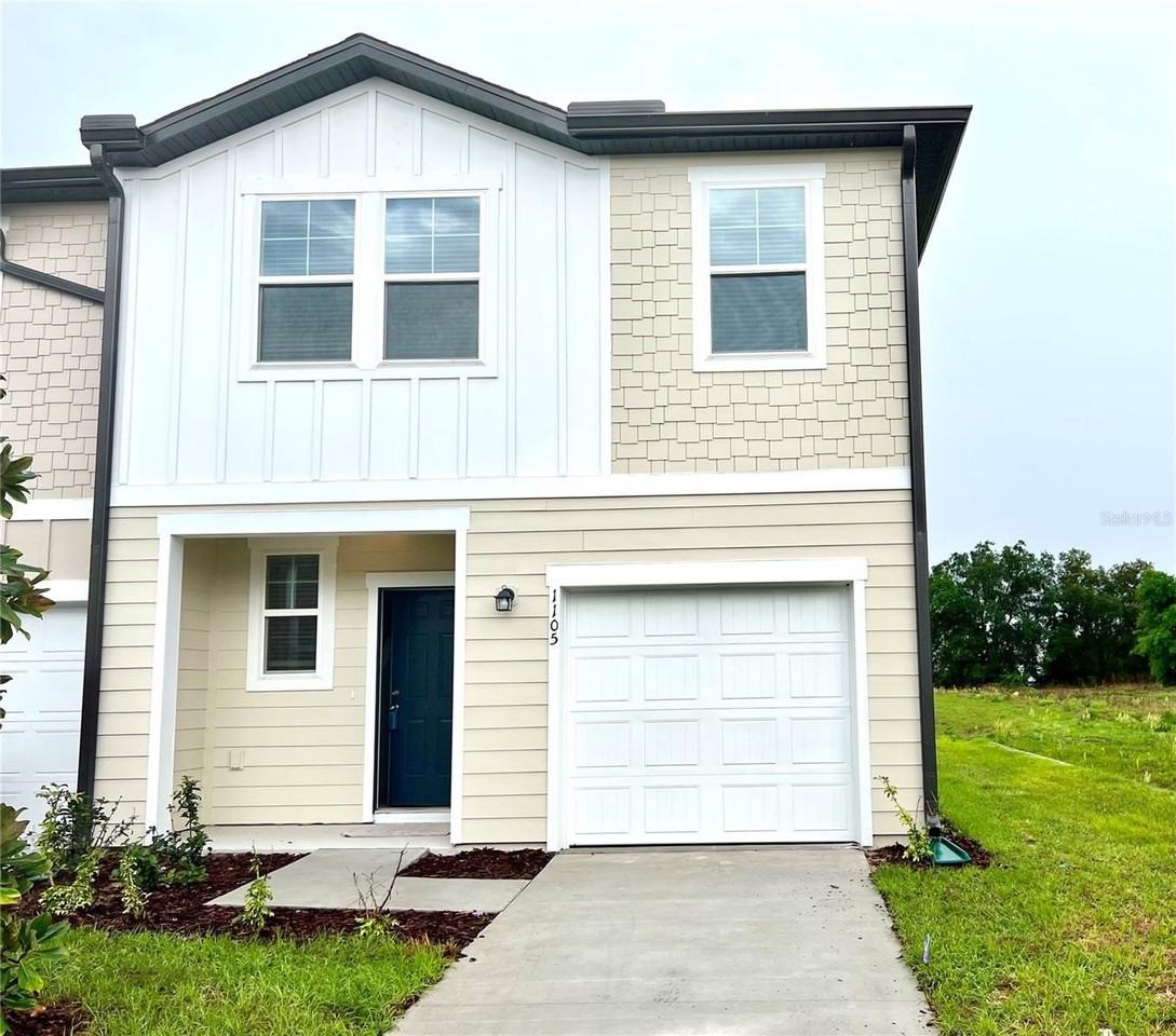 1105 Merrill St - Photo 2 of 24