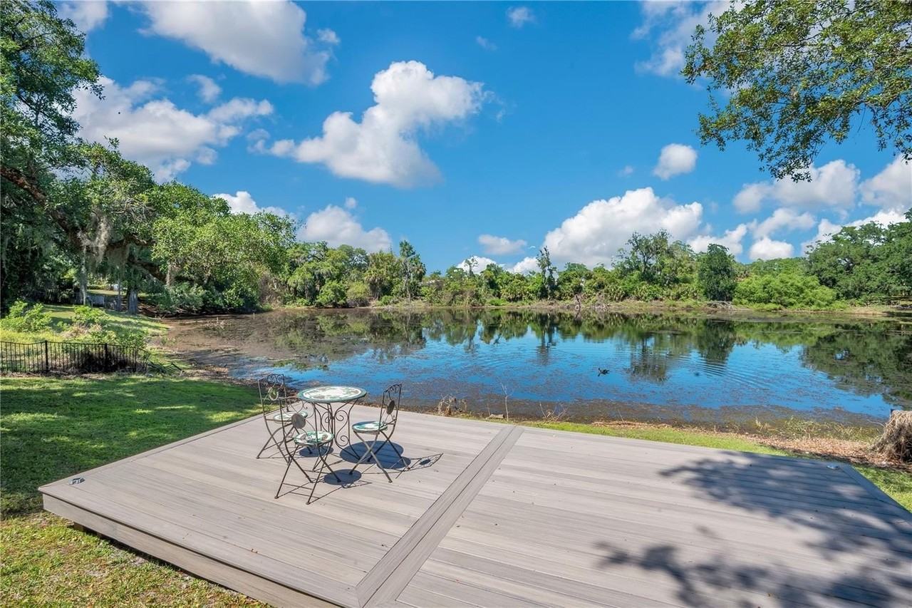 1041 Tuscany Pl - Photo 3 of 39