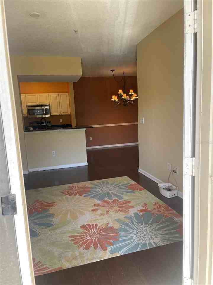 2001 Tizewell Cir #1504 - Photo 6 of 9
