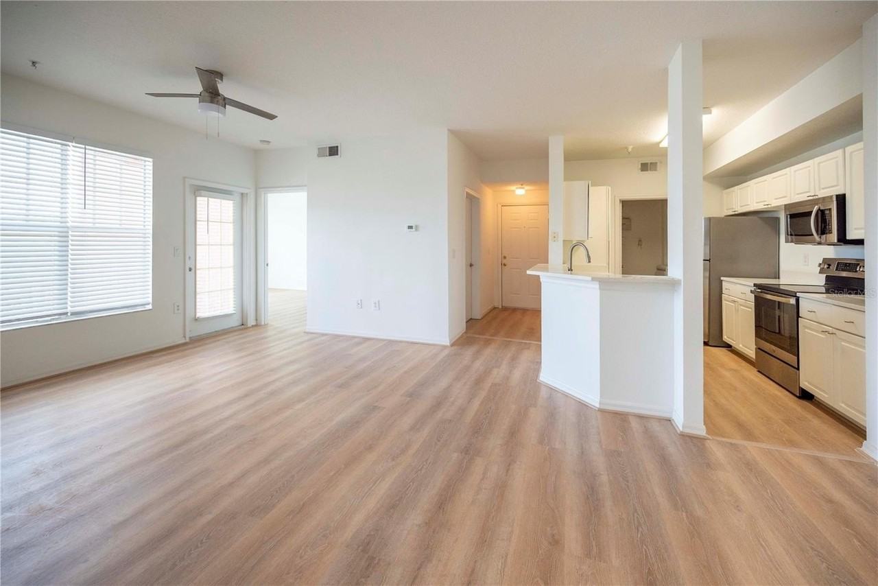 5554 Metrowest Blvd #4-211 - Photo 2 of 17