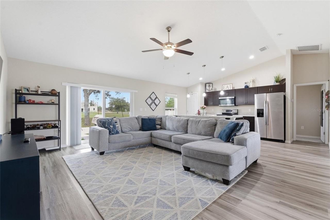 13880 Sw 45th Ter - Photo 4 of 21