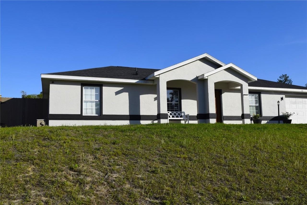 17259 Sw 20th Court Rd - Photo 2 of 21