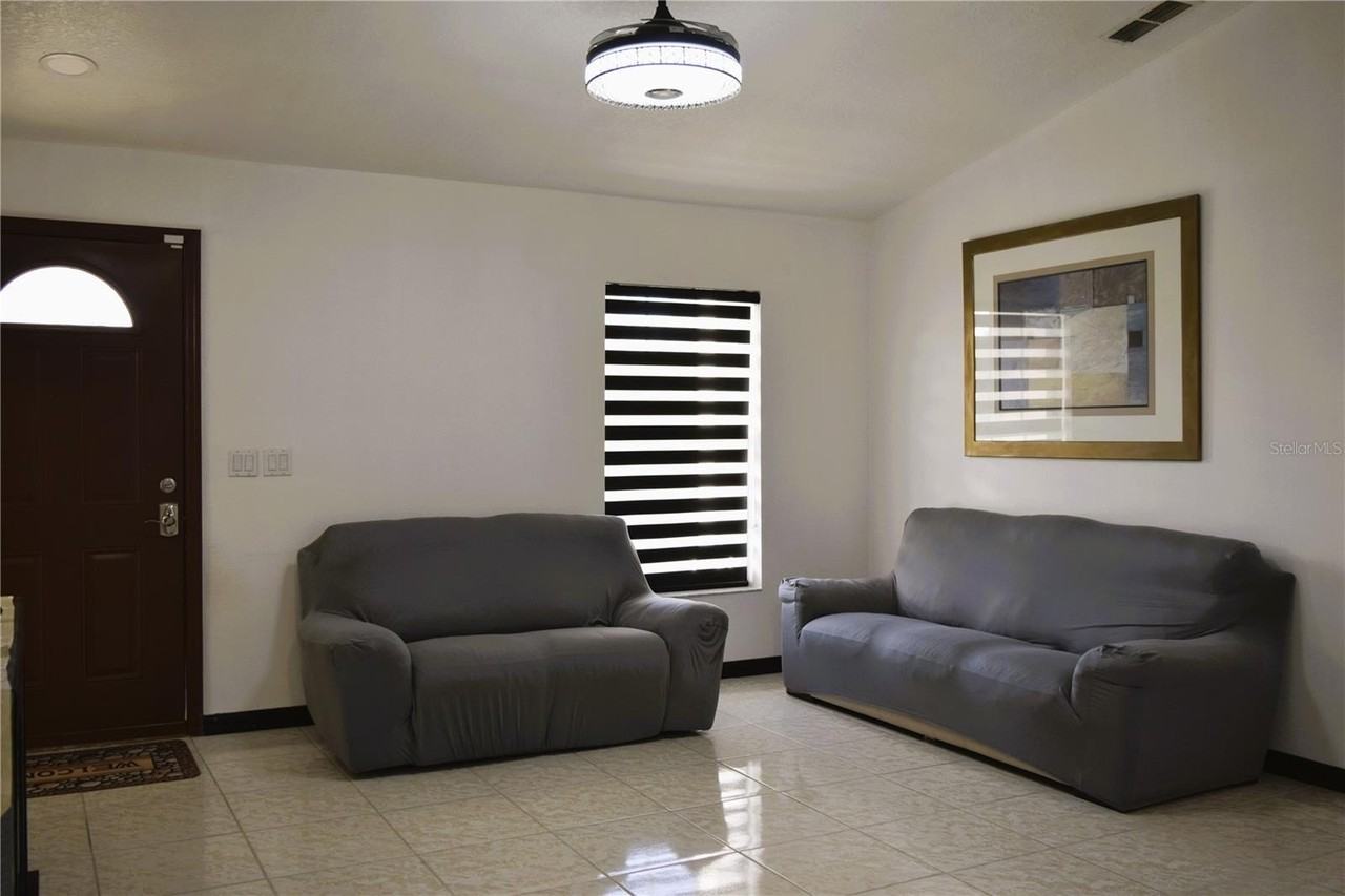 17259 Sw 20th Court Rd - Photo 7 of 21