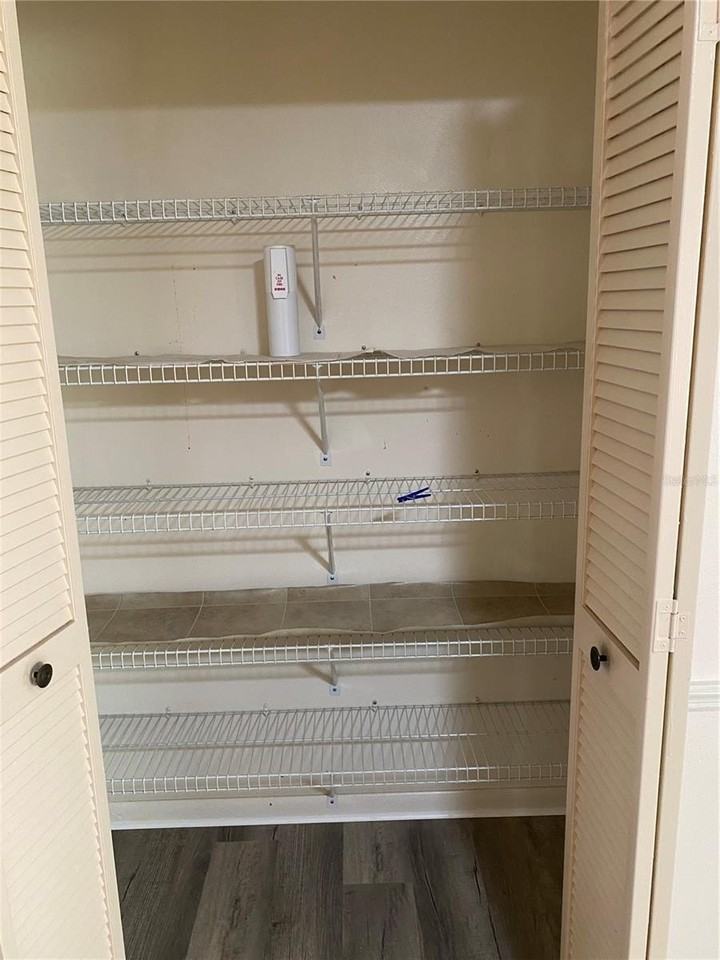 8666 Sw 92nd Ln #C - Photo 7 of 43