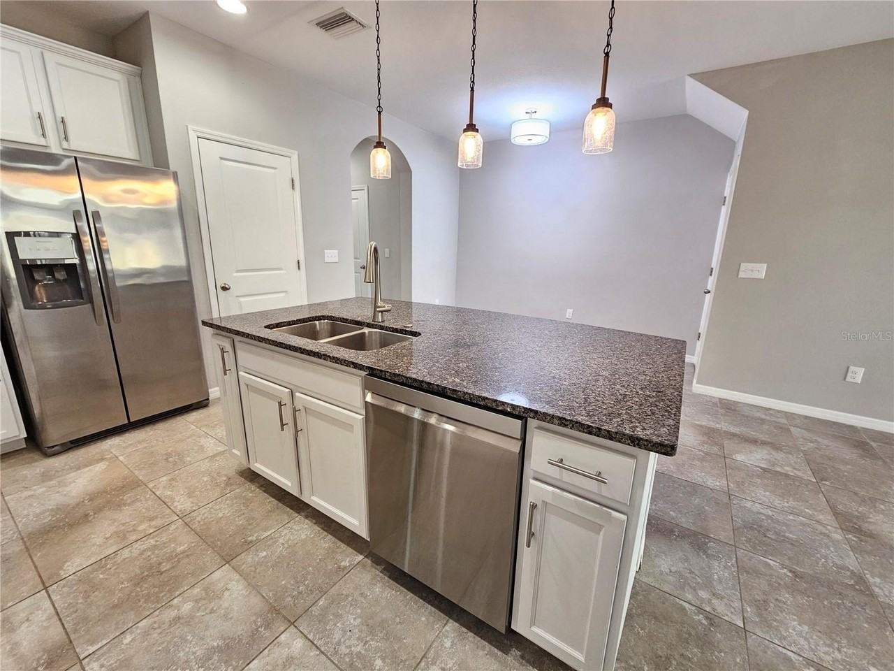 8651 Stargazer St - Photo 7 of 35