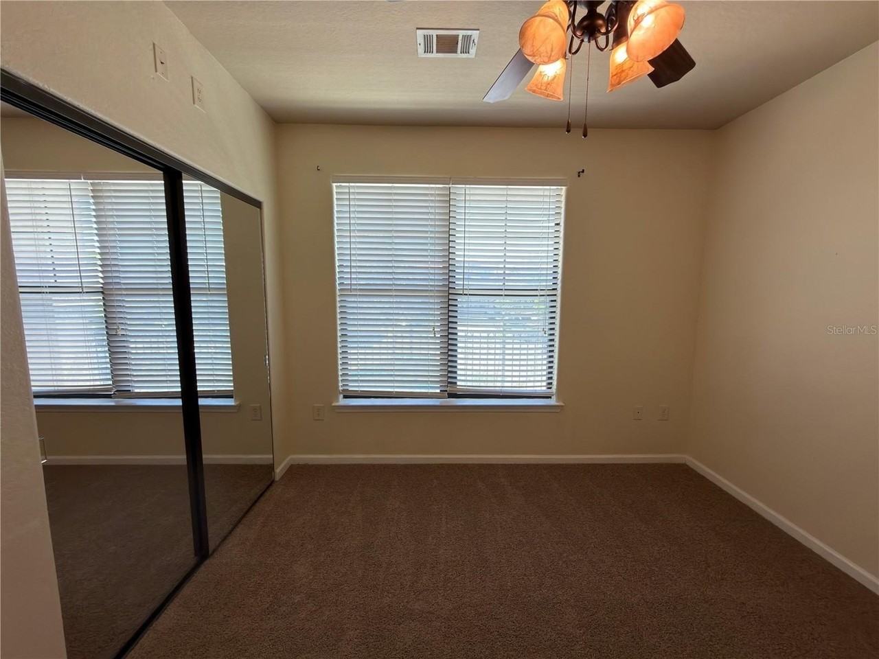 902 Charo Pkwy #624 - Photo 4 of 17