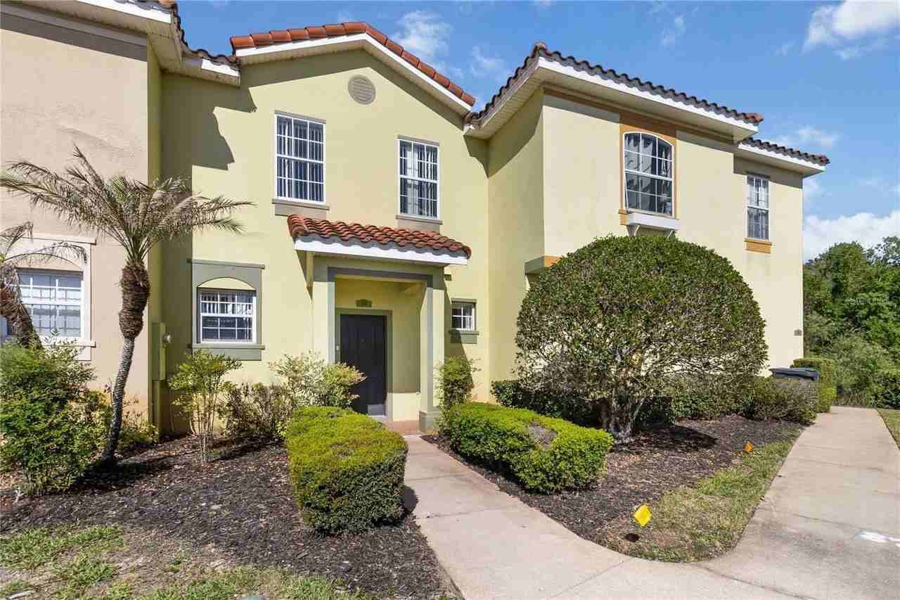 214 Monroe Cir - Photo 2 of 30