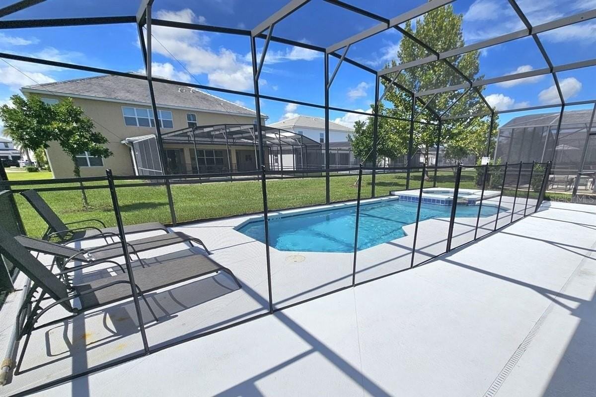 3810 Oakville Ave - Photo 2 of 25