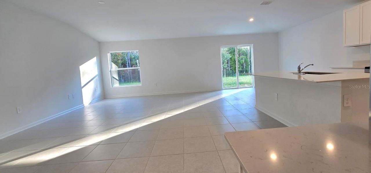 5034 Barnet Dr - Photo 3 of 11
