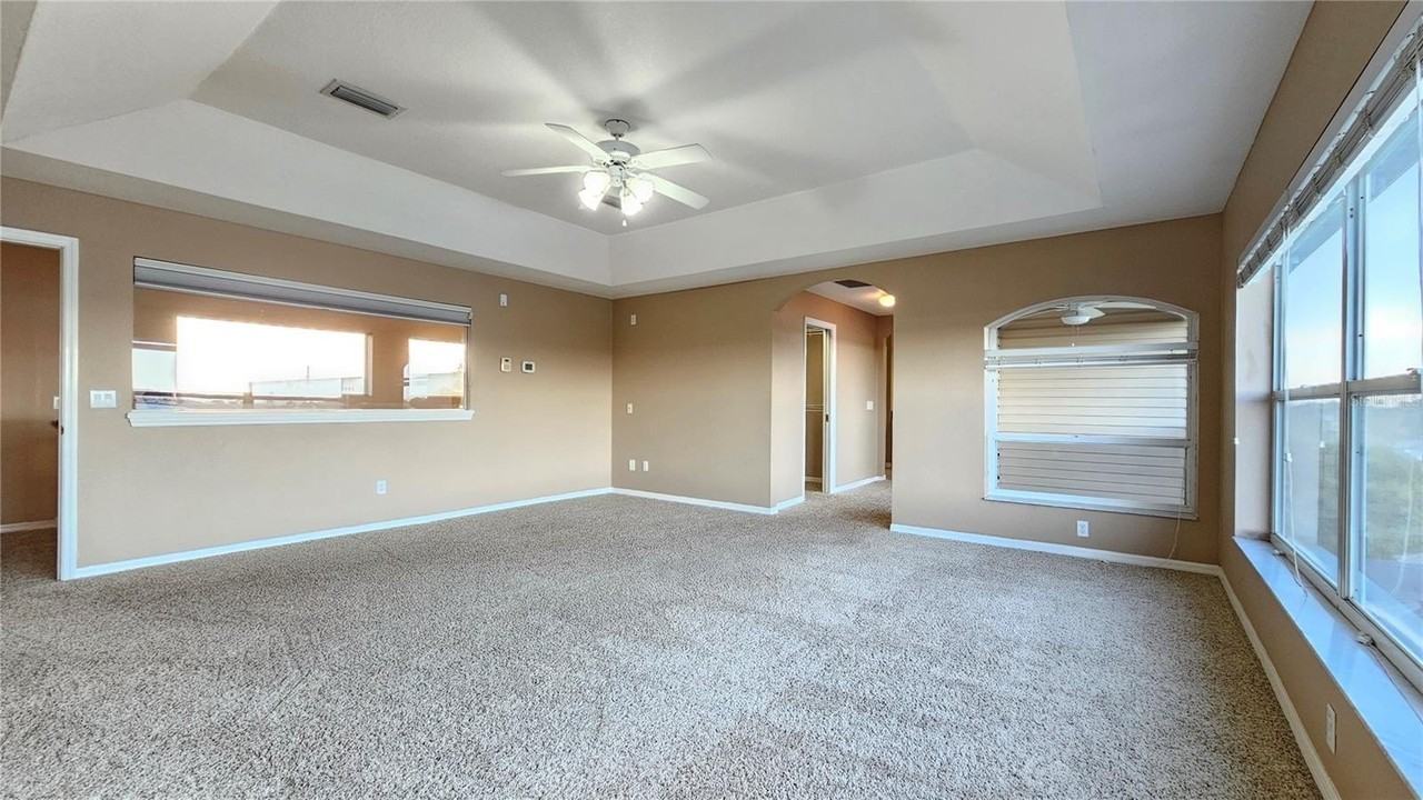 1209 Apollo Beach Blvd - Photo 5 of 31