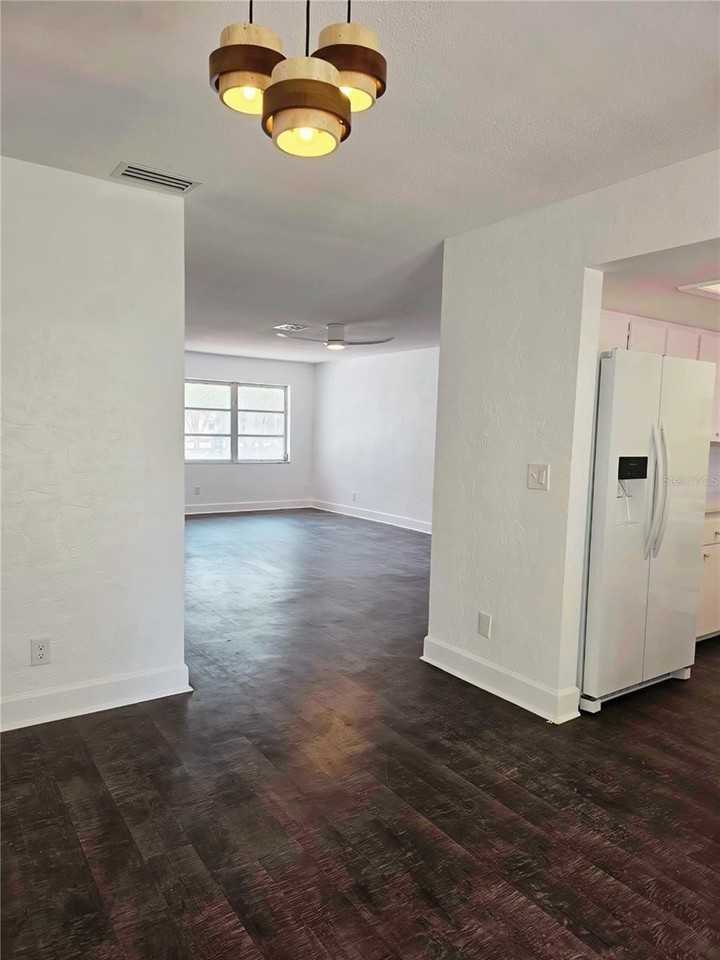 5210 Dr Martin Luther King Jr St N - Photo 2 of 50