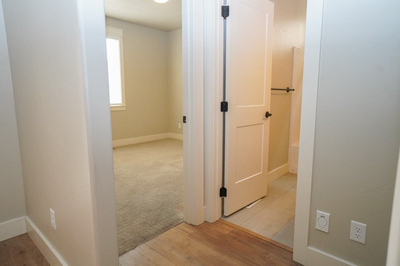 3406 E Girdner Dr #1 - Photo 4 of 30