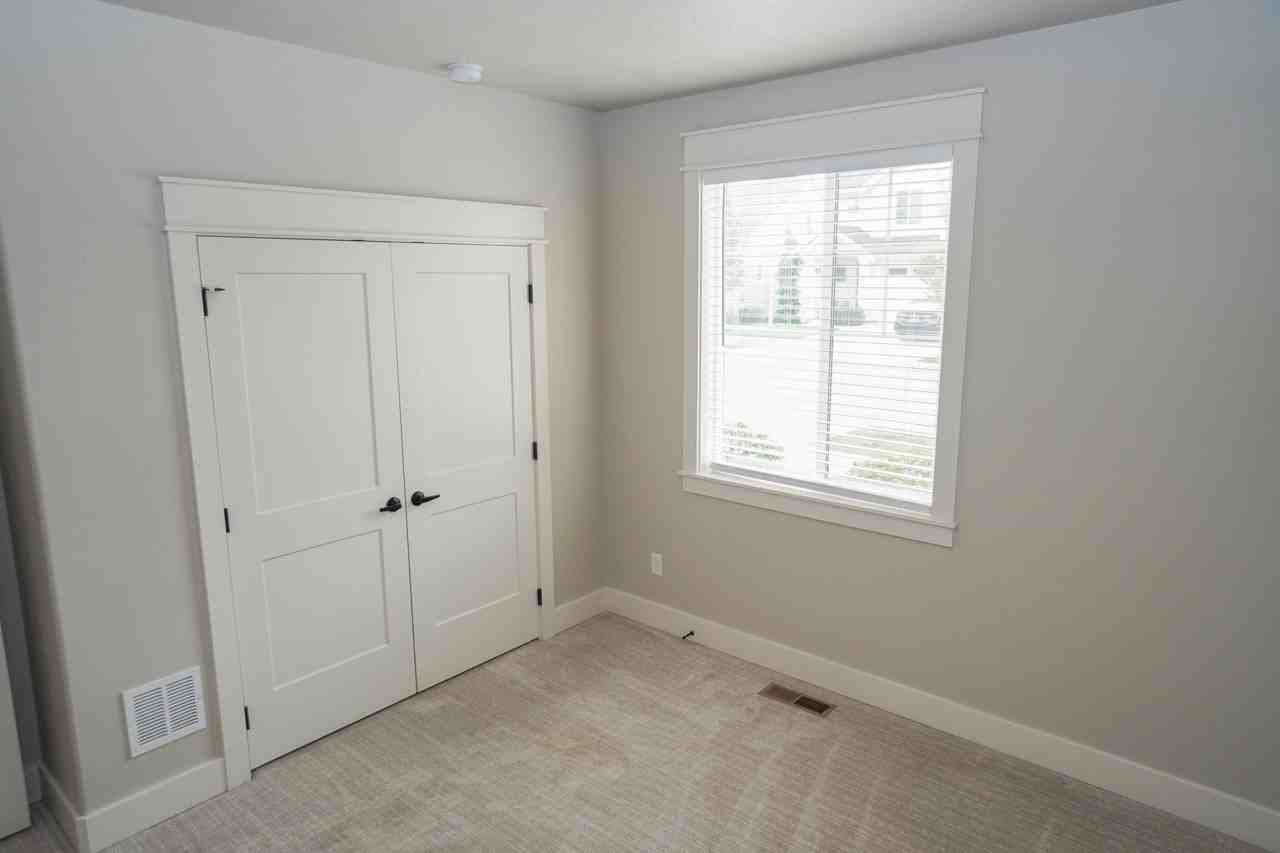 3406 E Girdner Dr #1 - Photo 6 of 30