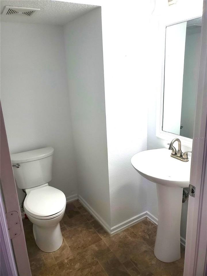 1411 Sedgwick Dr - Photo 6 of 20